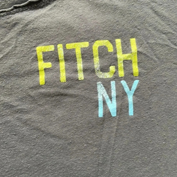 🔥4/$20 Abercrombie & Fitch  Graphic T-Shirt - Picture 5 of 10